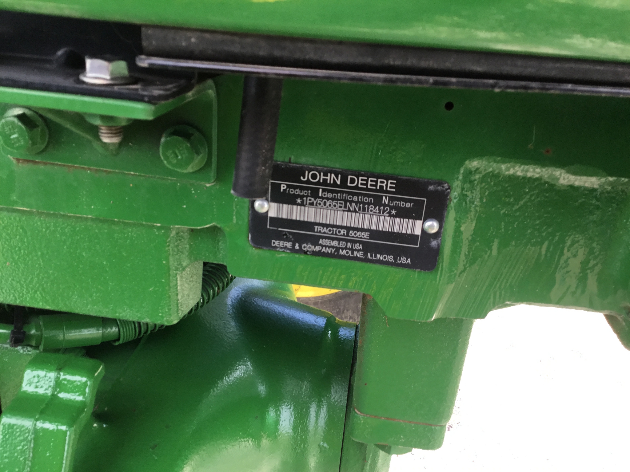 2022 John Deere 5065E Image 39