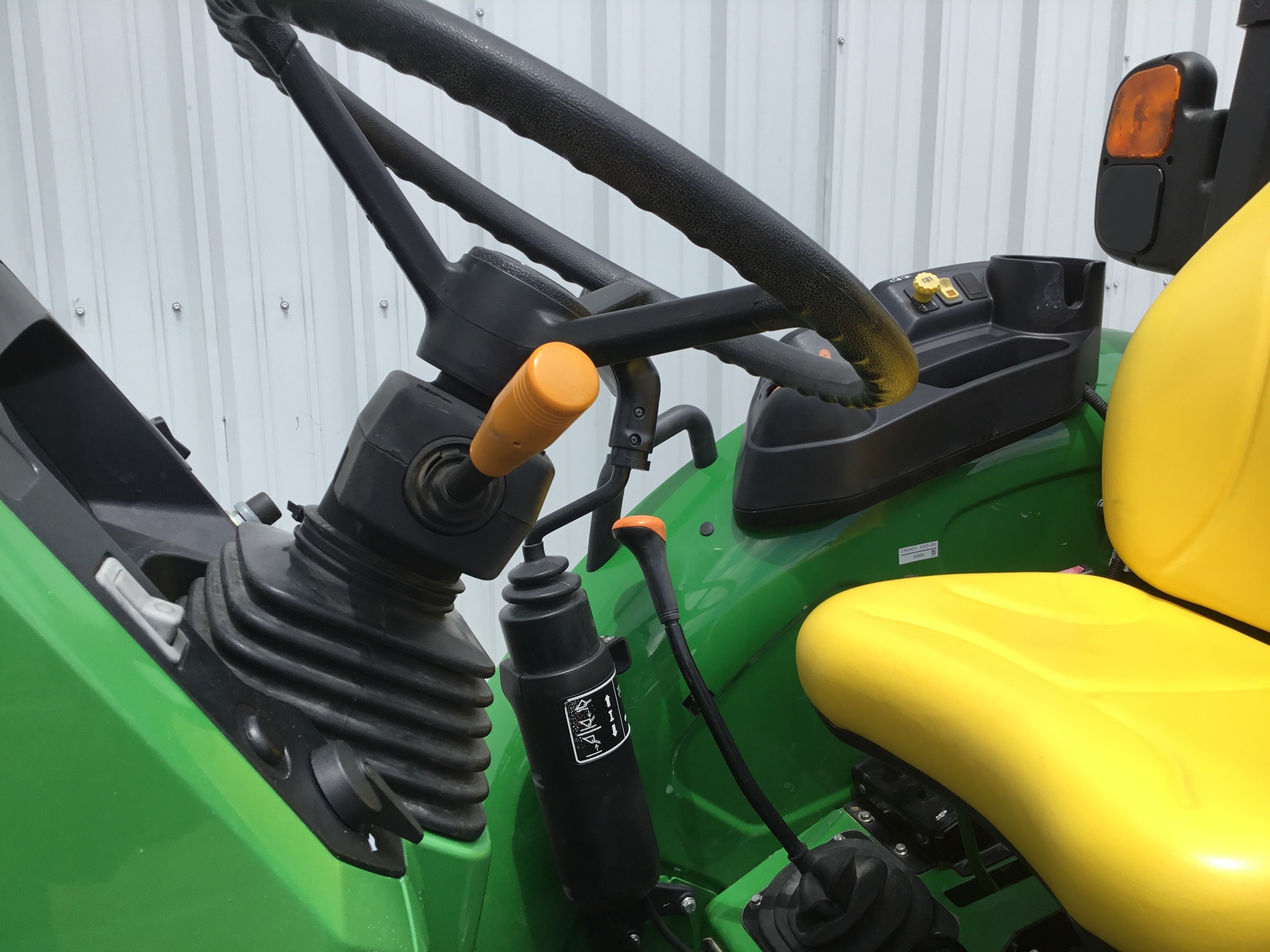 2022 John Deere 5065E Image 21