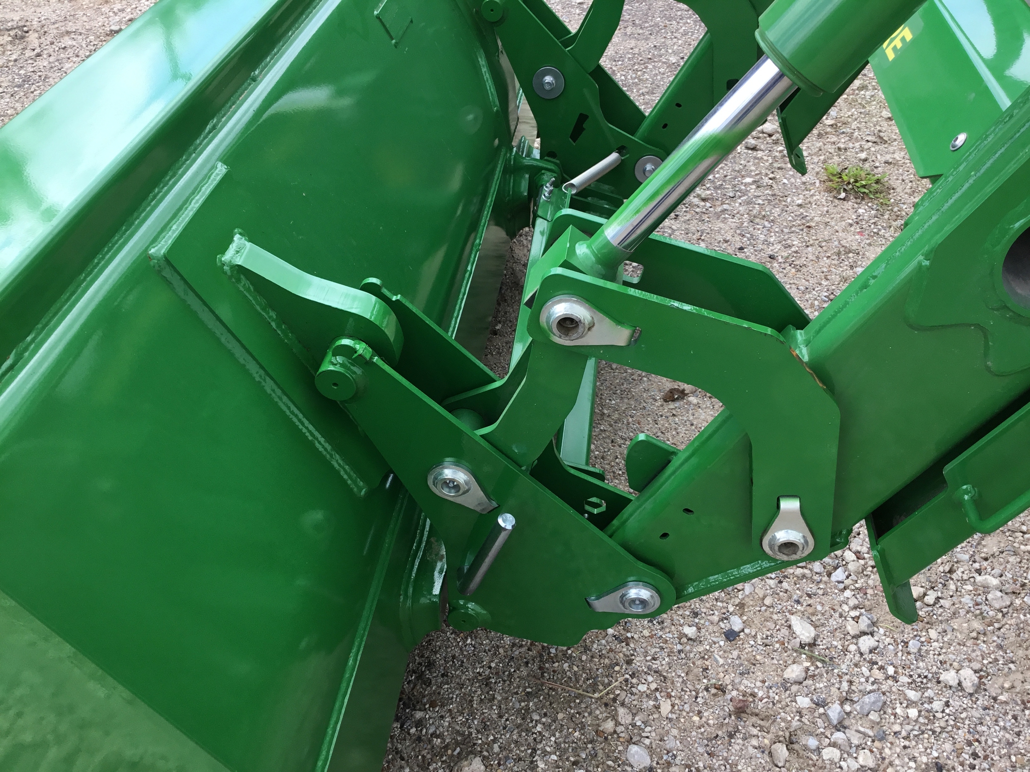 2022 John Deere 5065E Image 14