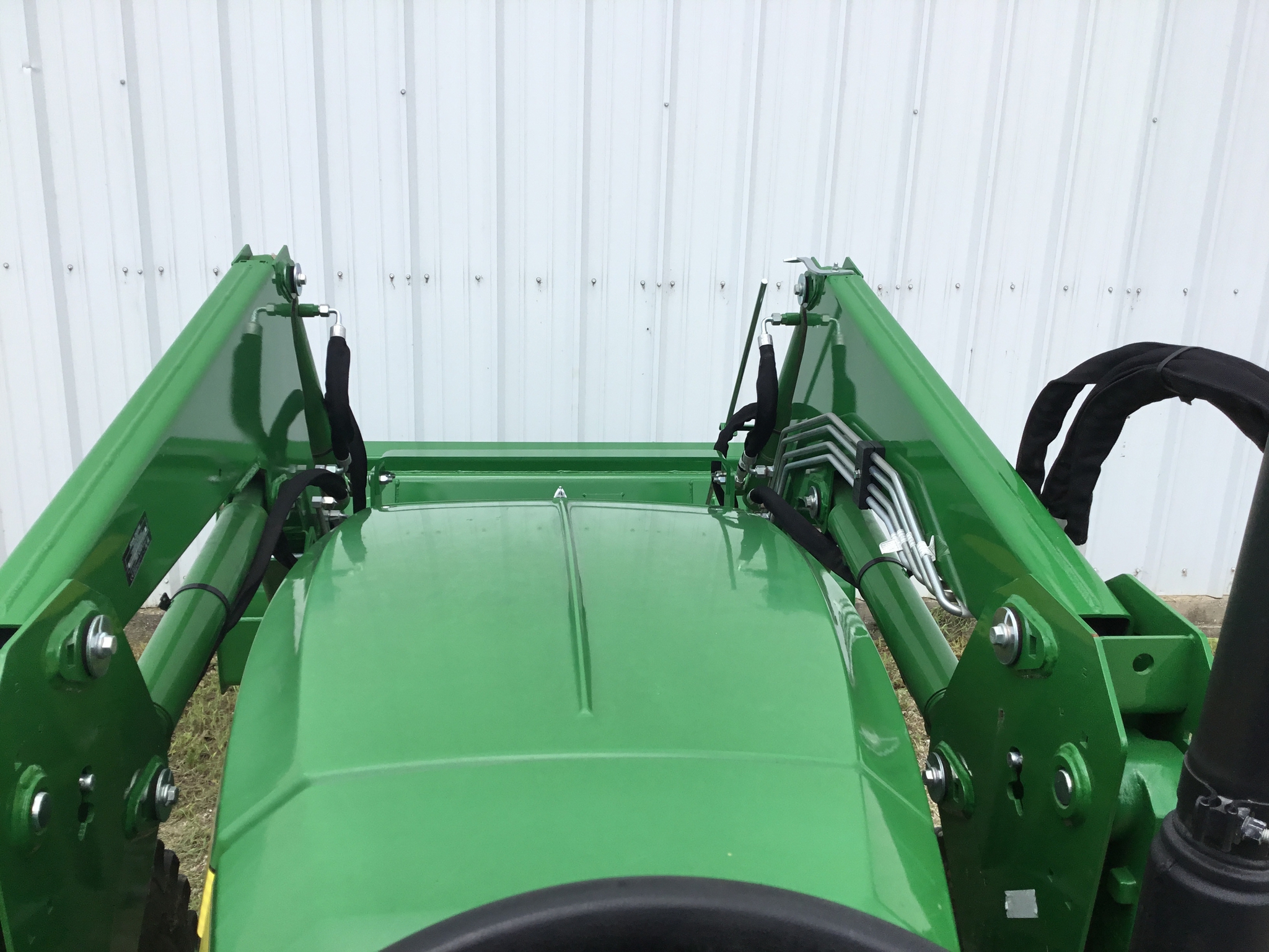 2022 John Deere 5065E Image 16