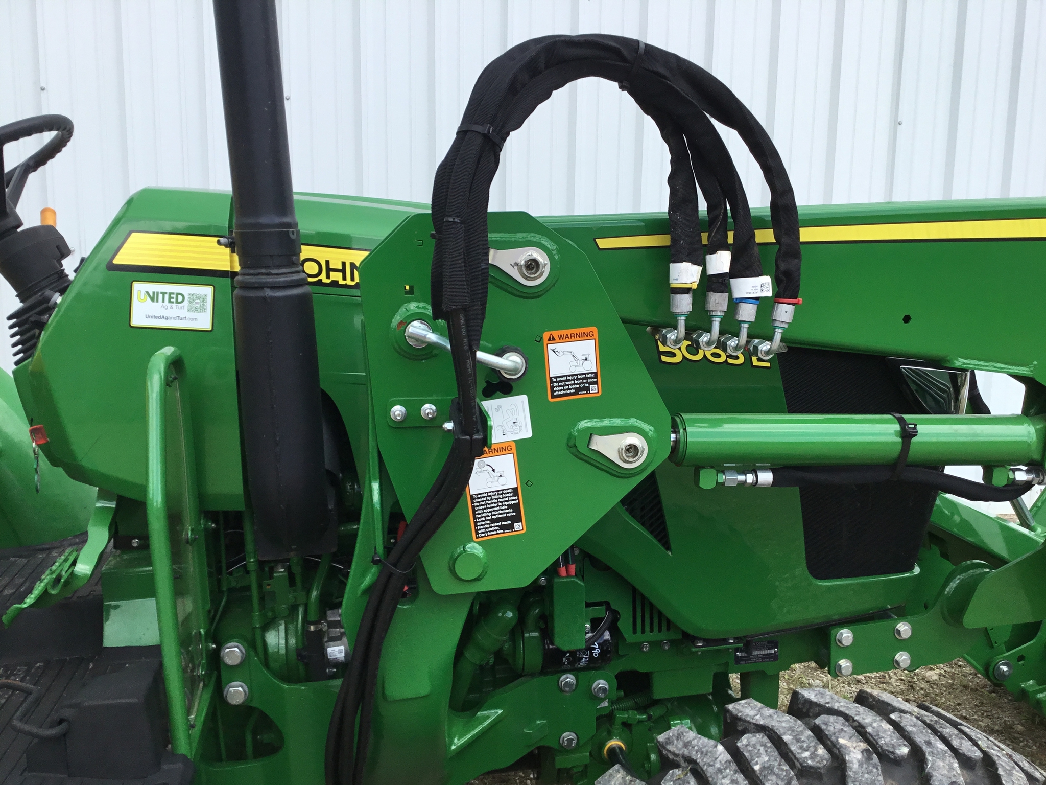 2022 John Deere 5065E Image 28