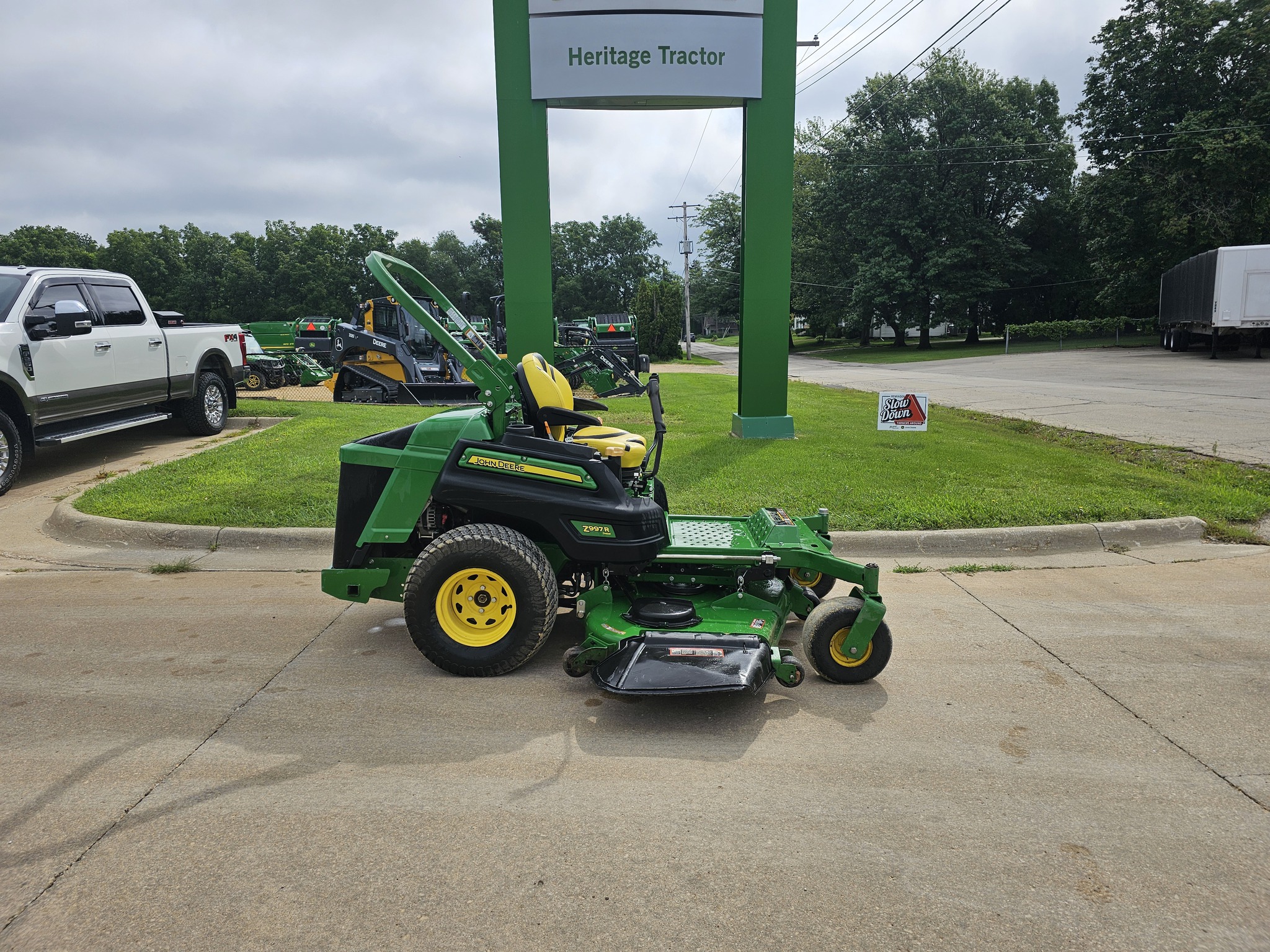  2018 John Deere Z997R at Heritage Tractor in Freeport, IL