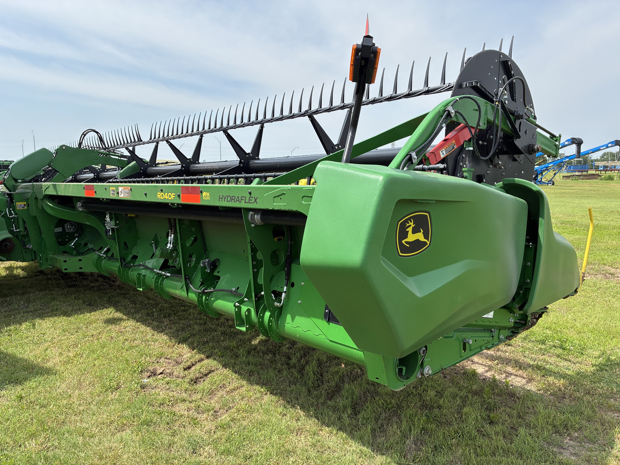 2021 John Deere RD40F Image 6