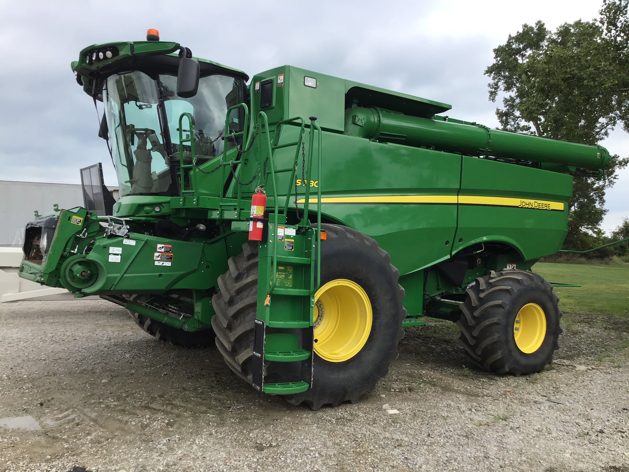 2019 John Deere S780 Image 2
