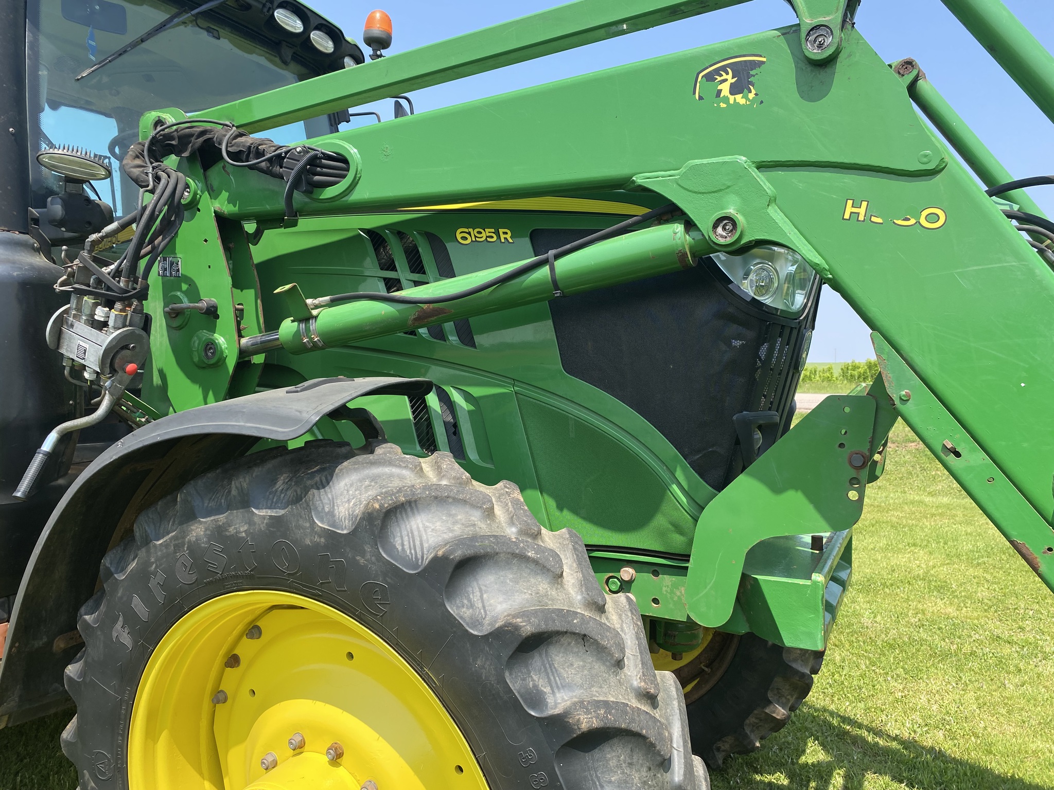 2016 John Deere 6195R Image 7