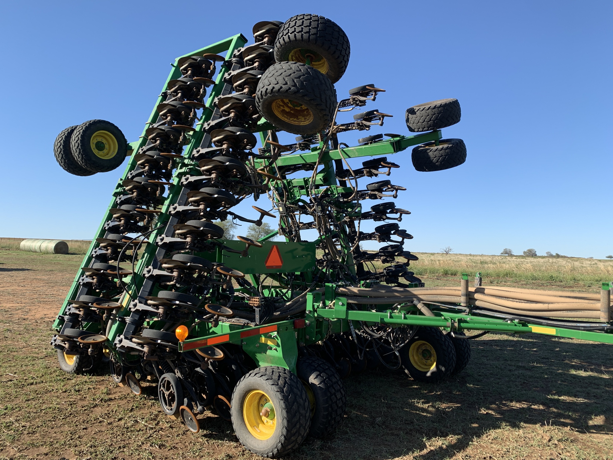 2015 John Deere 1890 Image 3