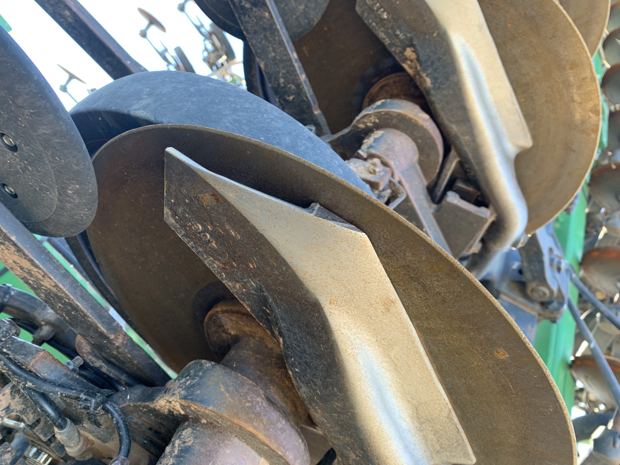 2015 John Deere 1890 Image 40