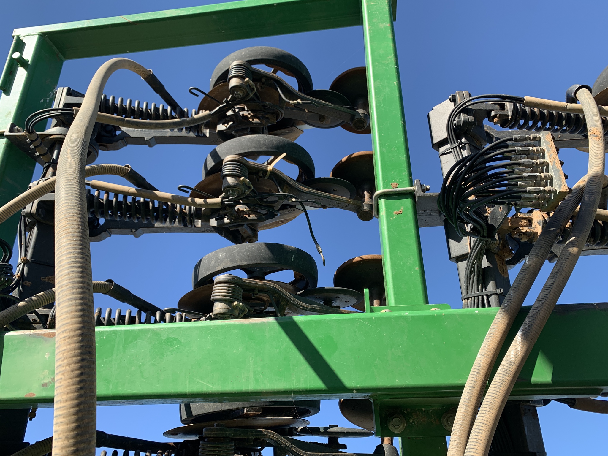 2015 John Deere 1890 Image 38