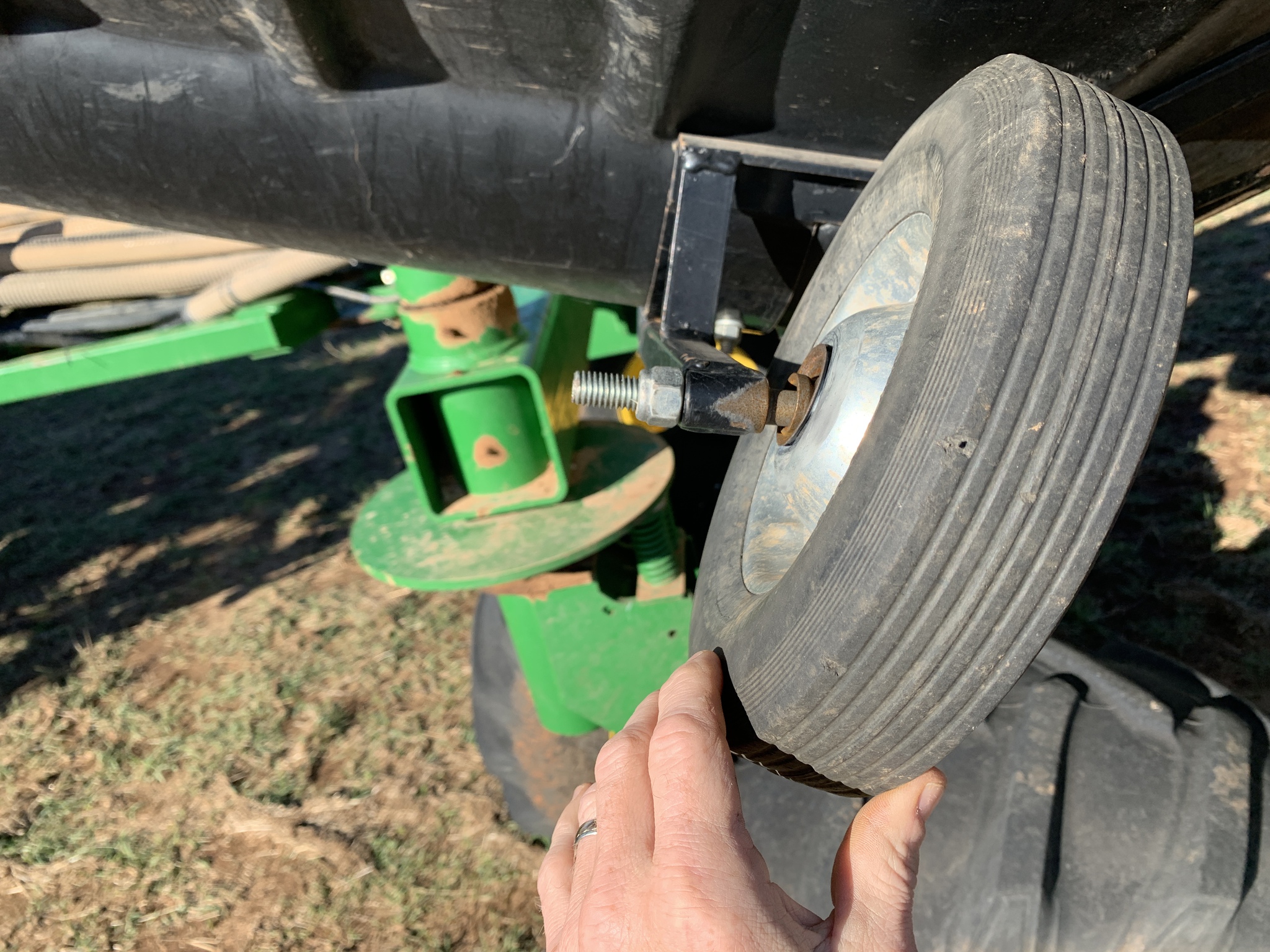 2015 John Deere 1890 Image 50