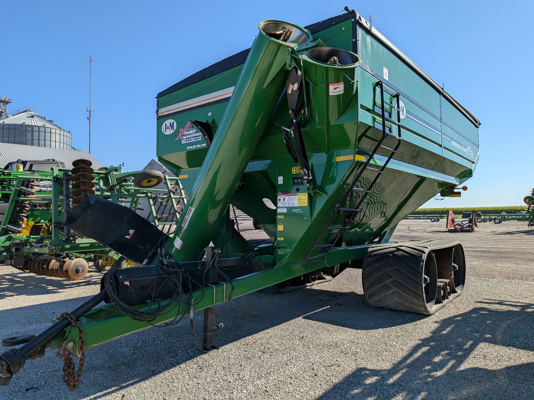  2018 J&M 1112 at Heritage Tractor in Roanoke, IL