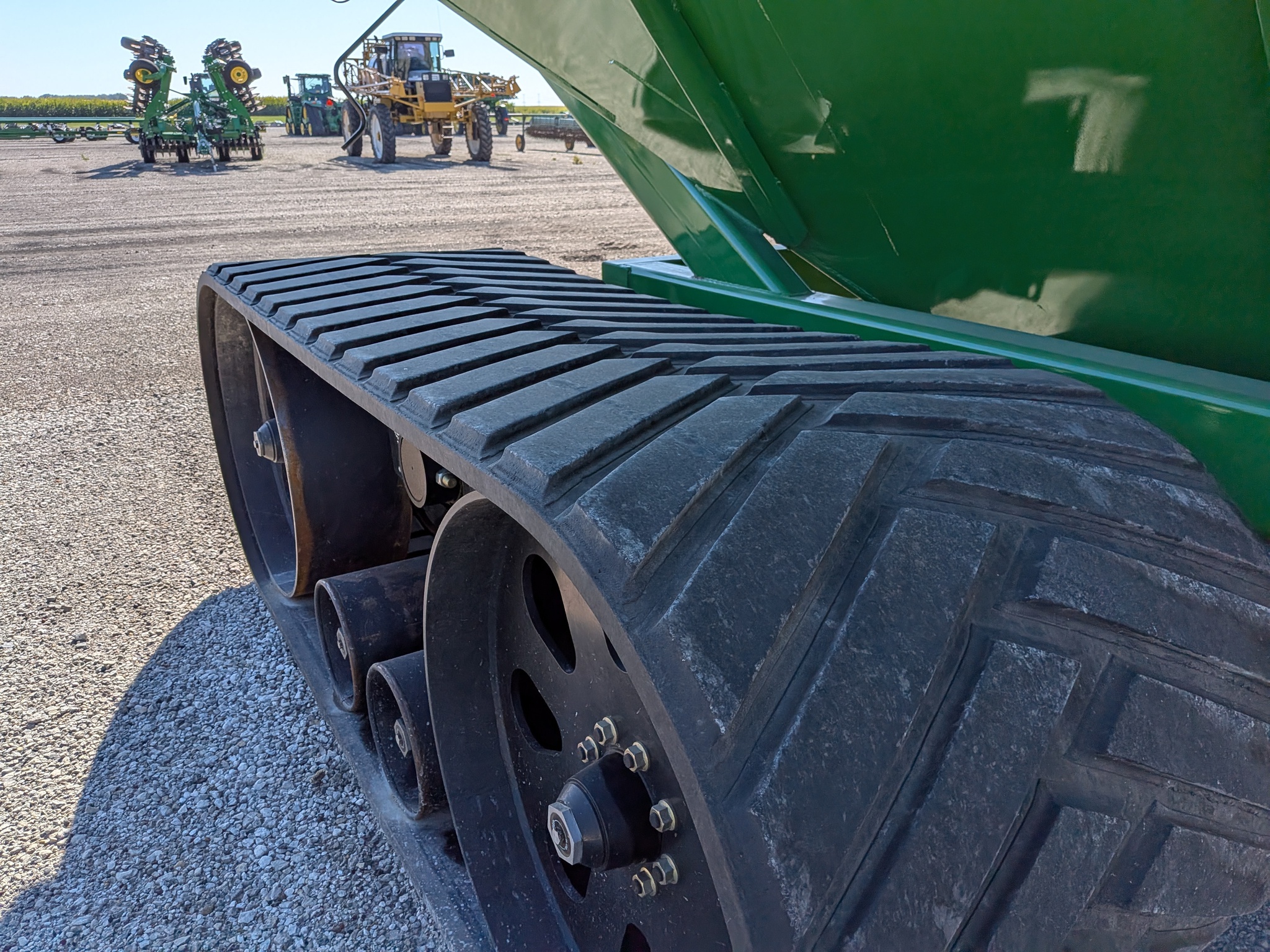  2018 J&M 1112 at Heritage Tractor in Roanoke, IL