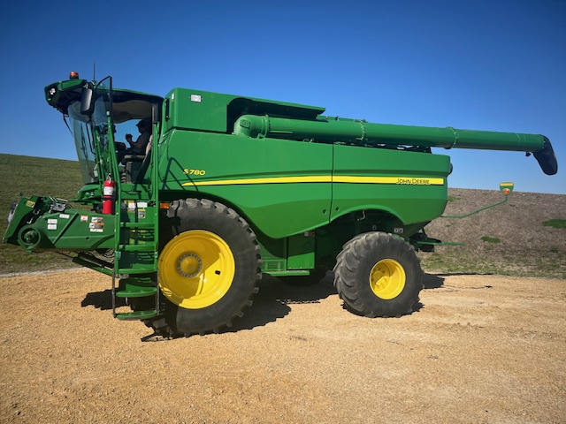 2022 John Deere S780 Image 2