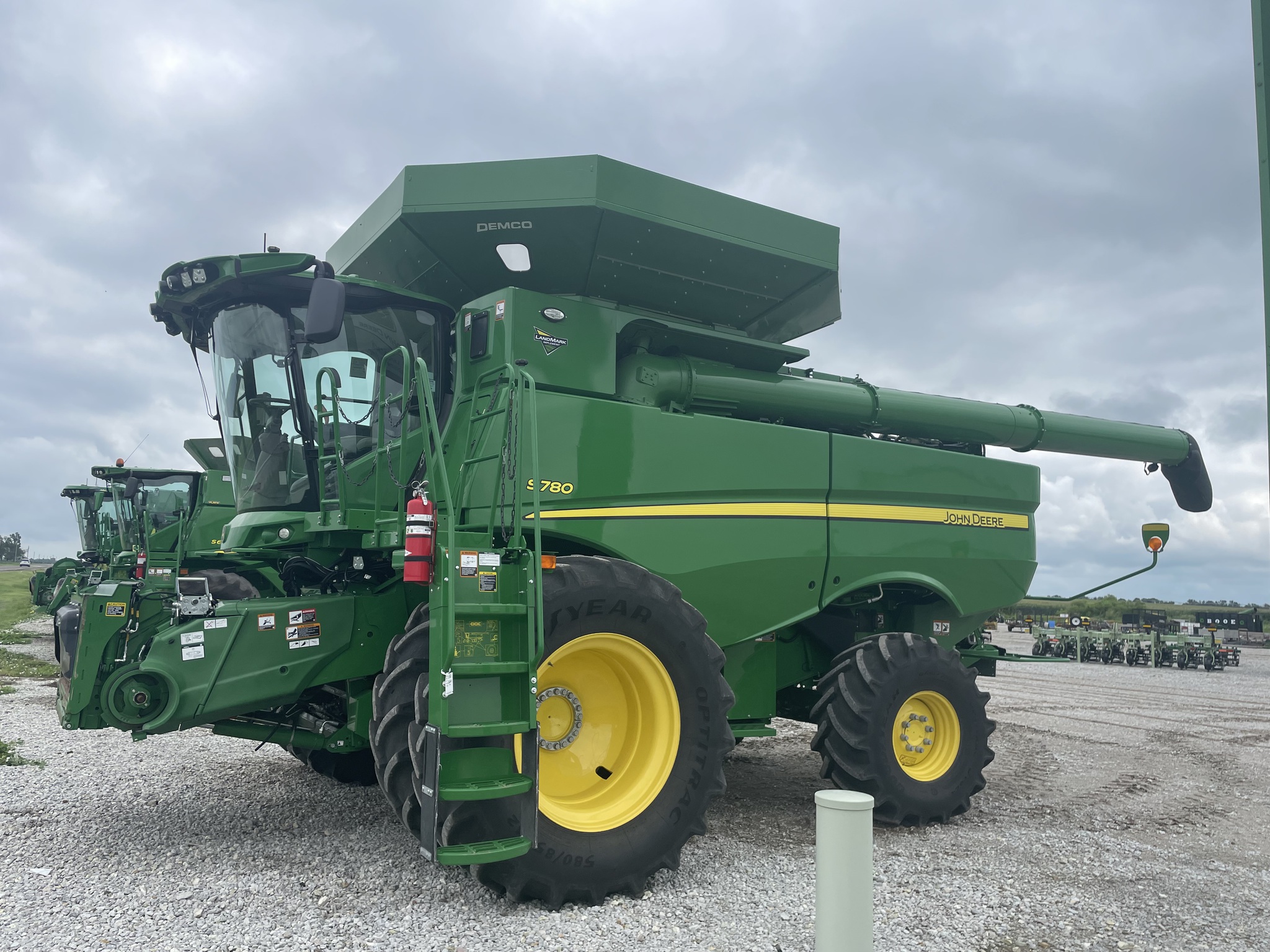 2023 John Deere S780 Image 2