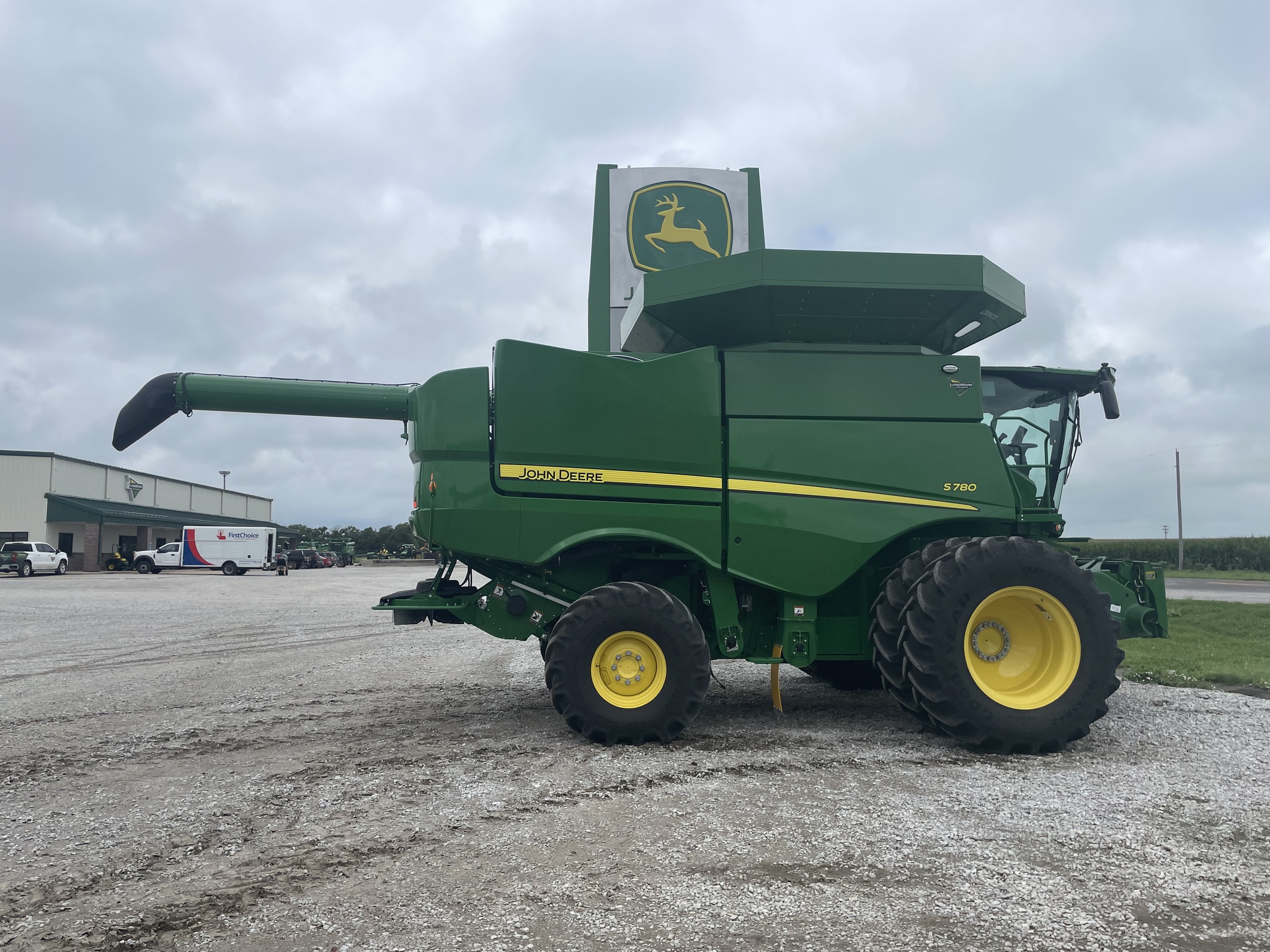 2023 John Deere S780 Image 5