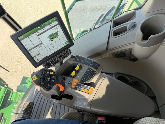 2023 John Deere S790 - Photo43