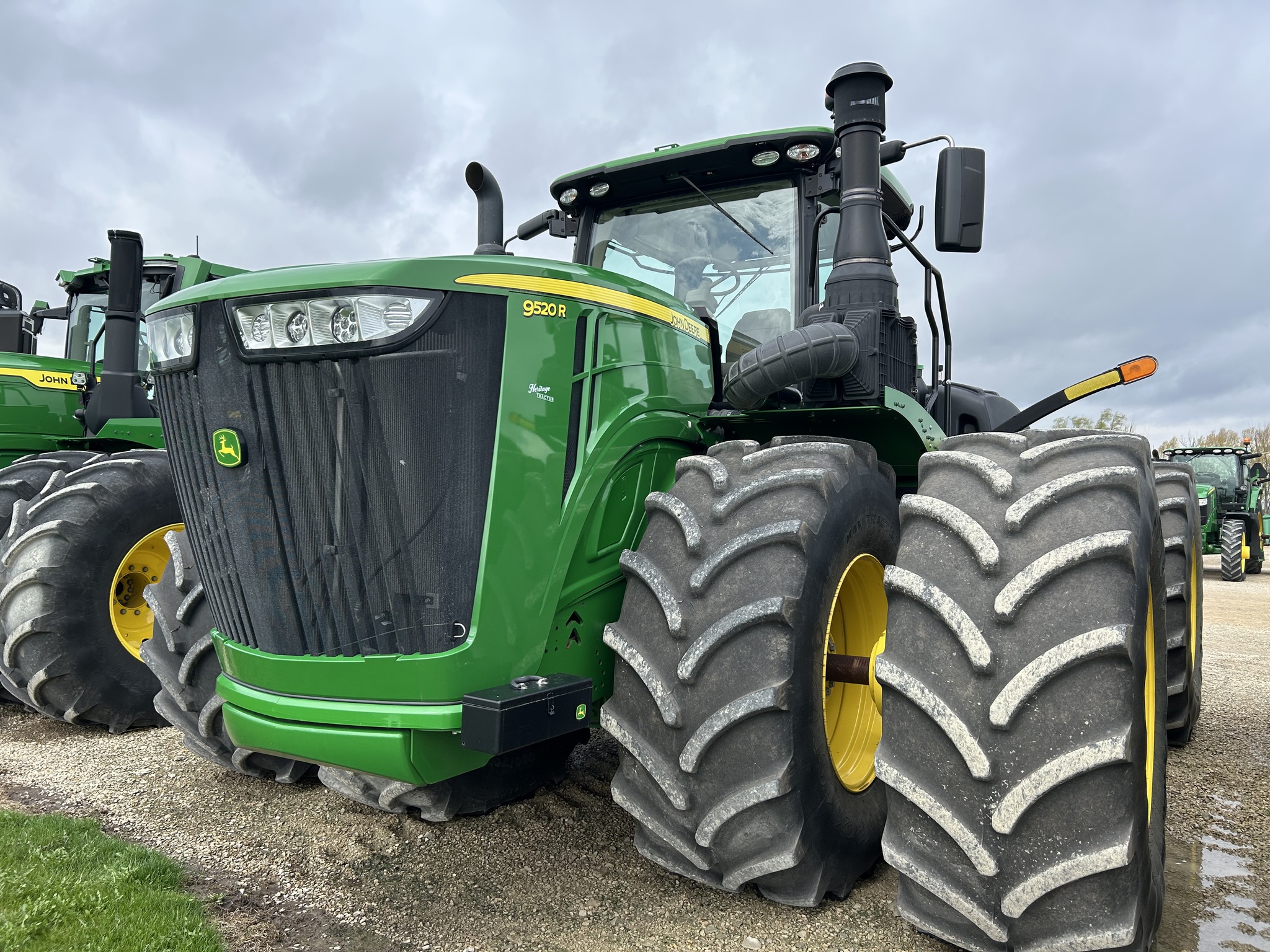 2021 John Deere 9520R at Heritage Tractor in Dixon, IL