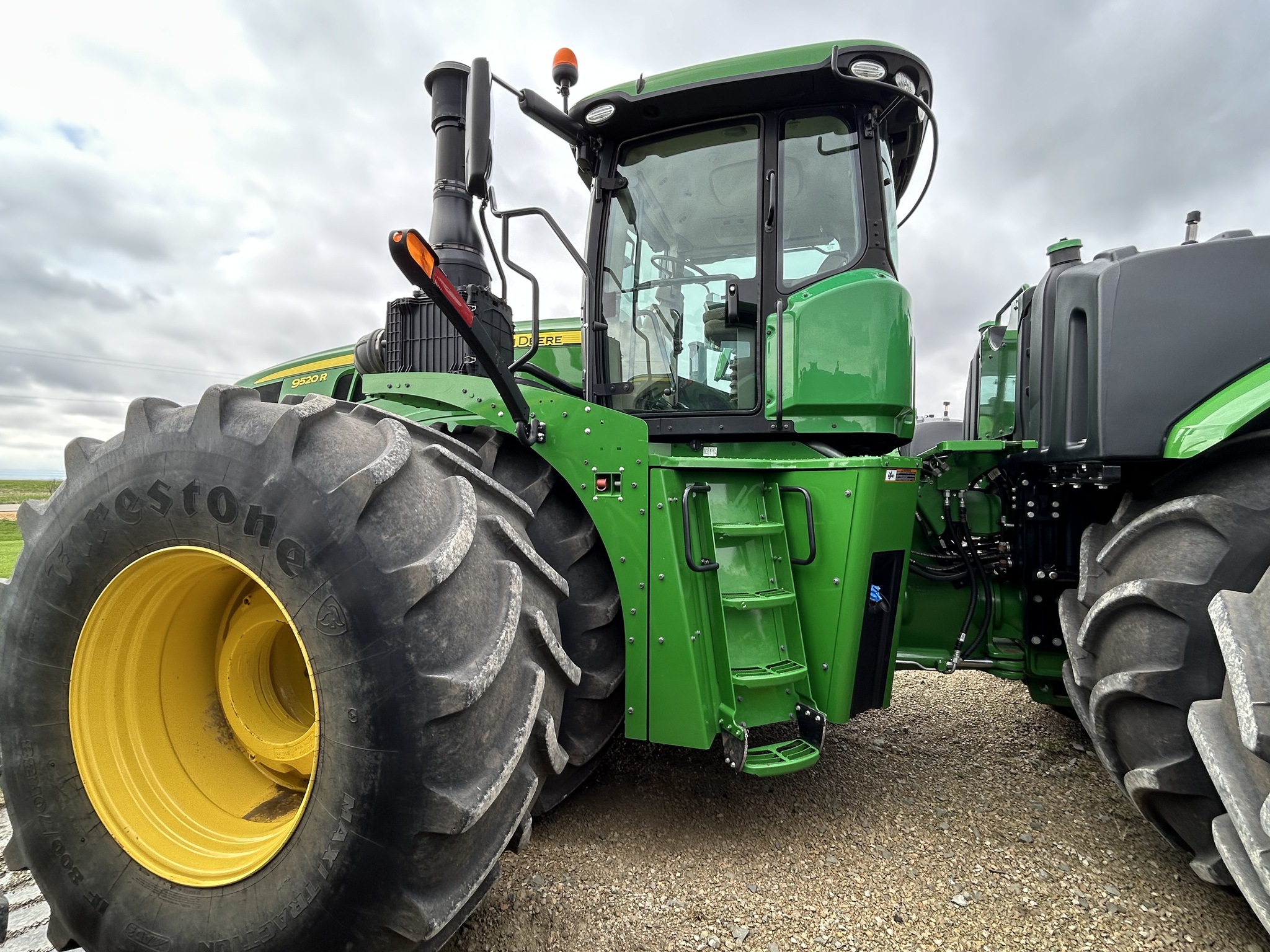  2021 John Deere 9520R at Heritage Tractor in Dixon, IL