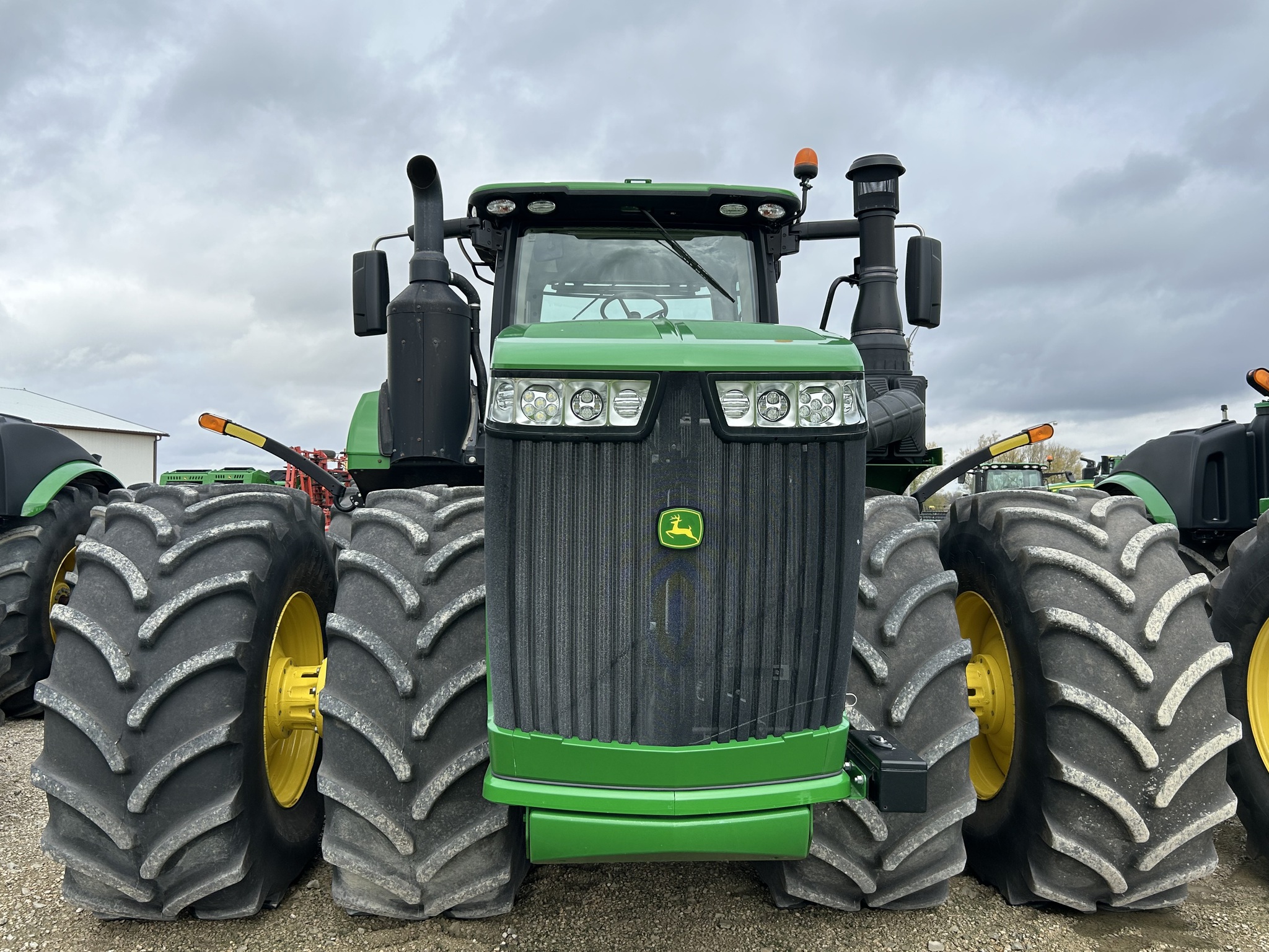  2021 John Deere 9520R at Heritage Tractor in Dixon, IL