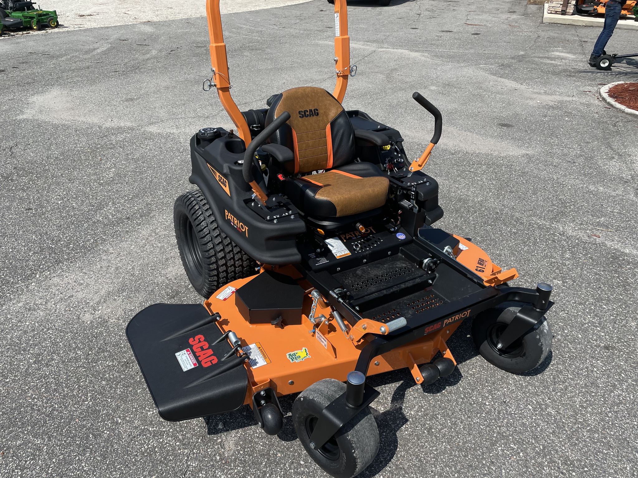 2025 Scag SPZ61H-23FX Image 3
