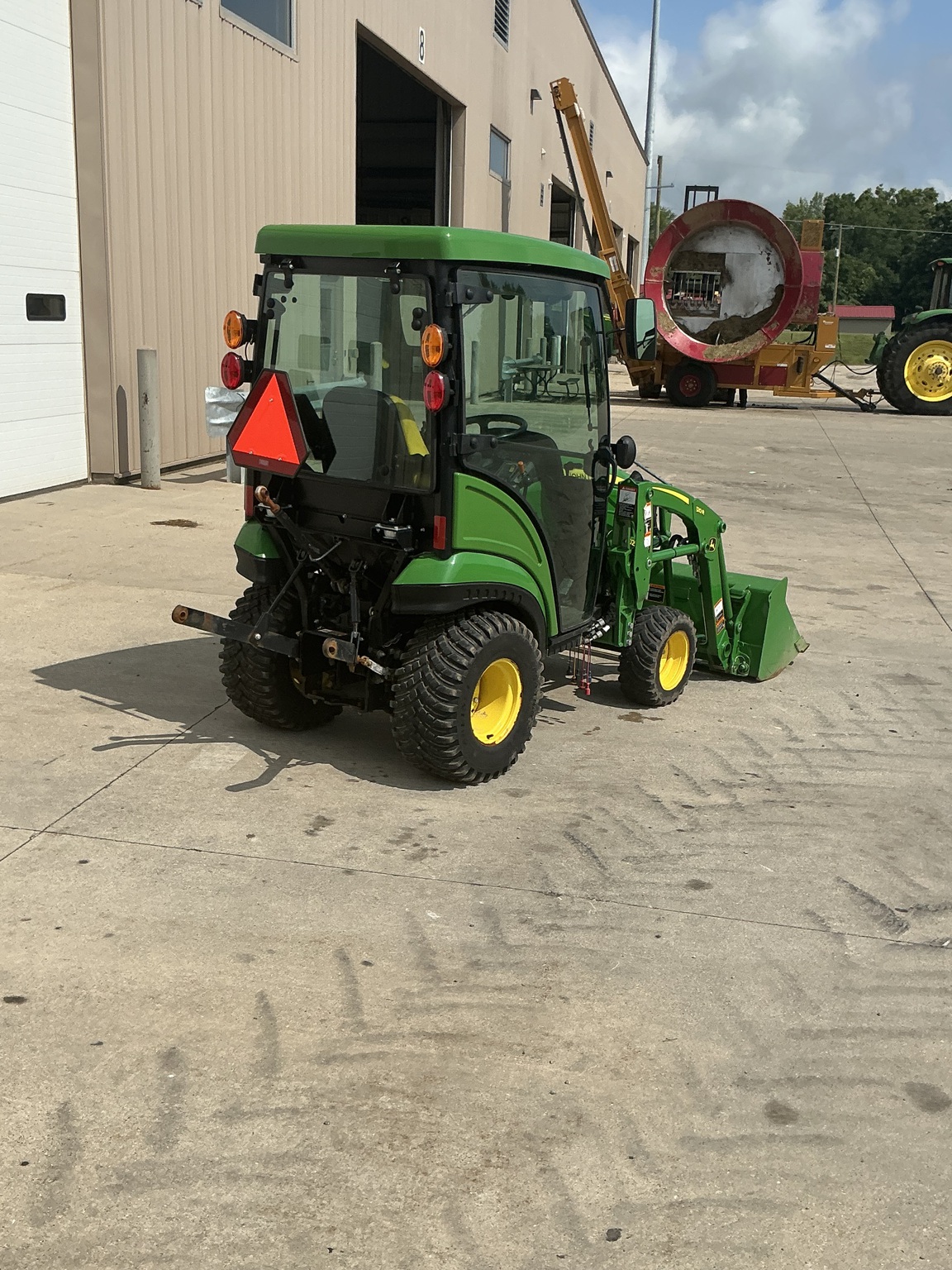 2022 John Deere 1025R Image 4
