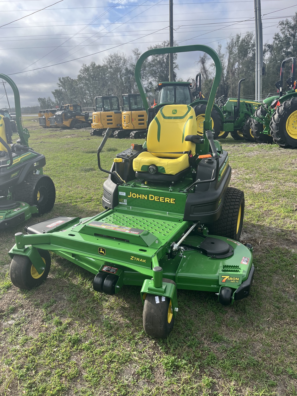 2025 John Deere Z997R Image 1
