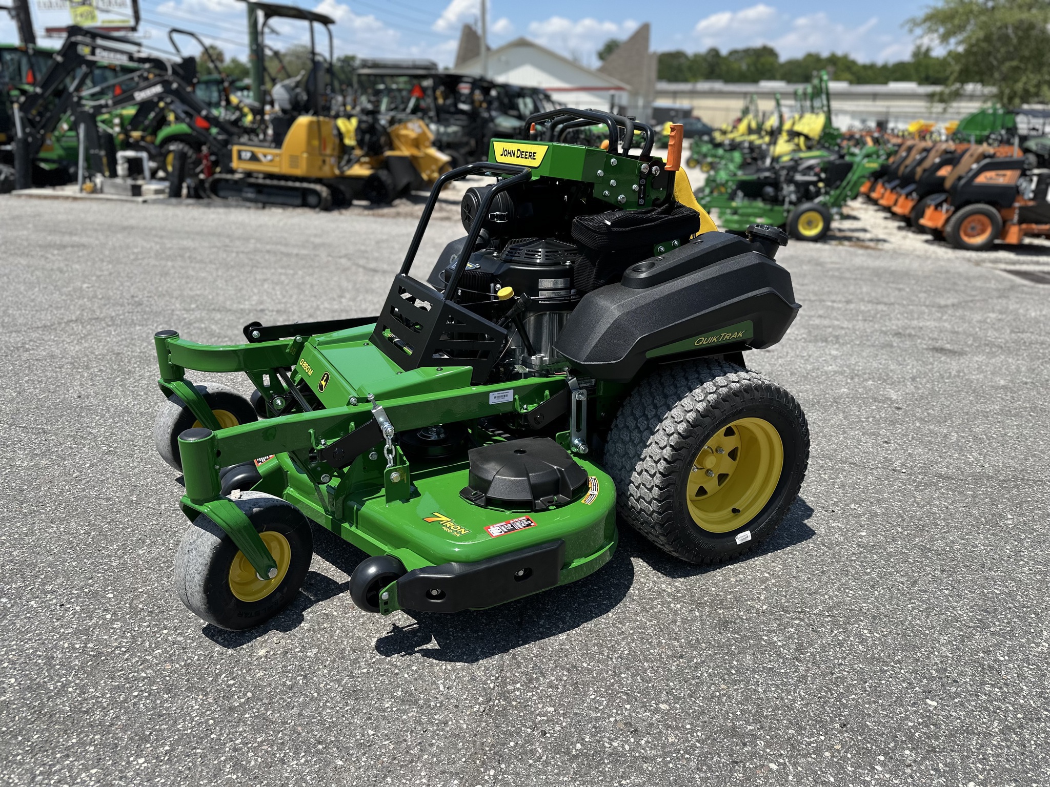 2025 John Deere Q850M Image 1