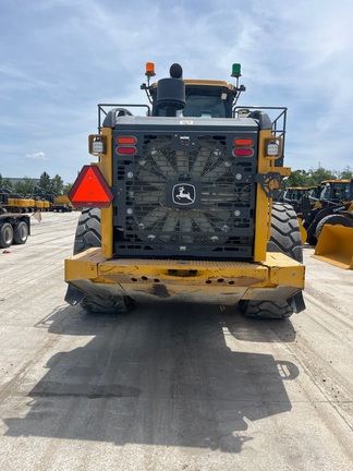 2024 John Deere 844 P