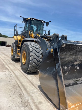 2024 John Deere 844 P