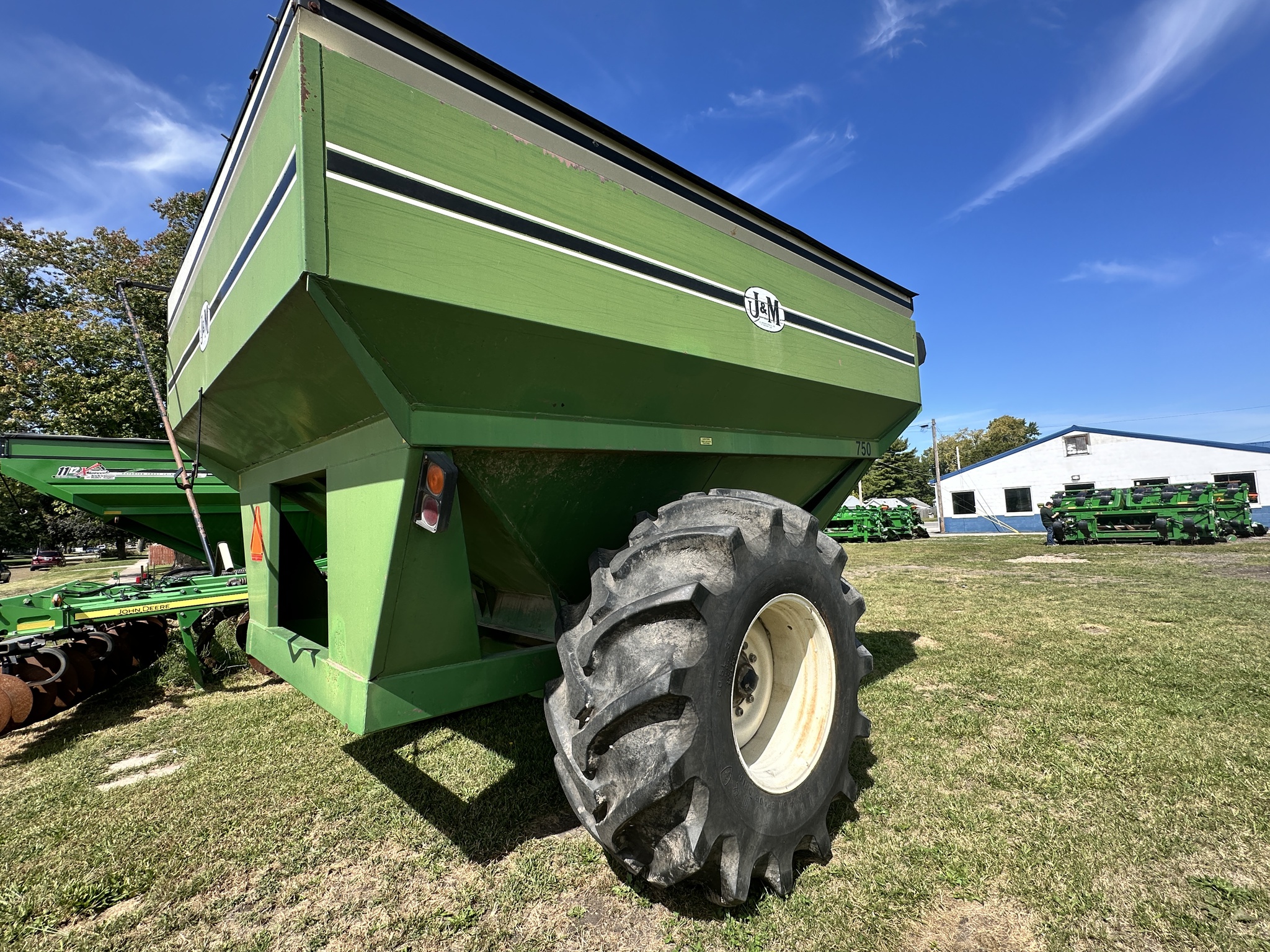  2007 J&M 750 at Heritage Tractor in Pontiac, IL