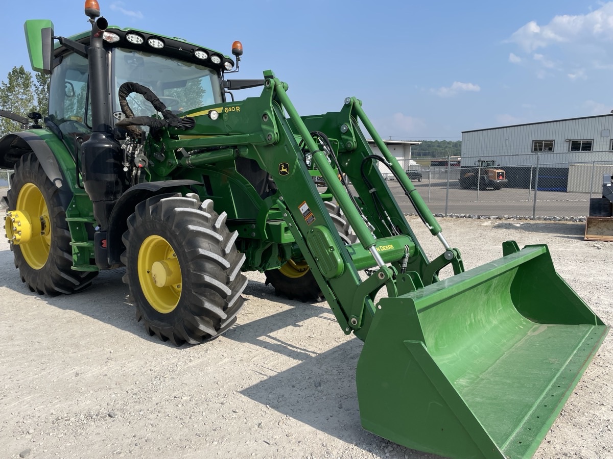 2022 John Deere 6R 140 Image 2