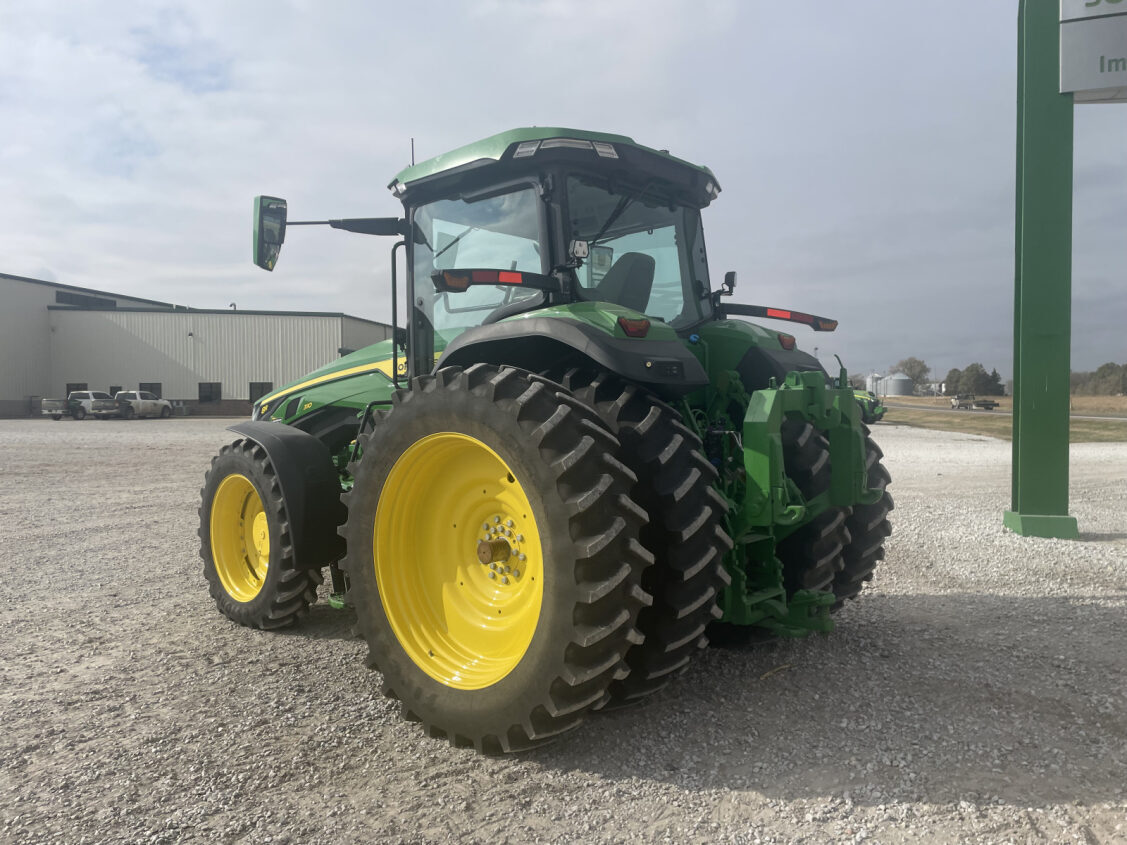 2024 John Deere 8R 310 Image 3