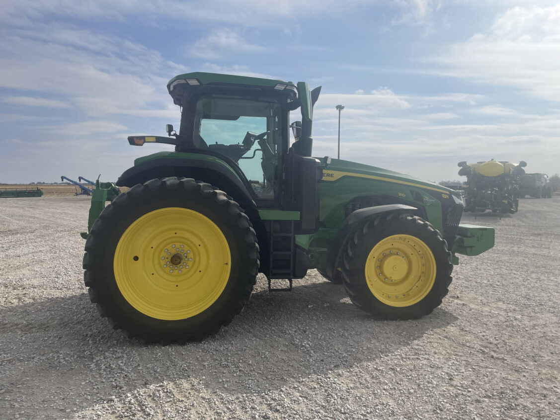 2024 John Deere 8R 310 Image 5