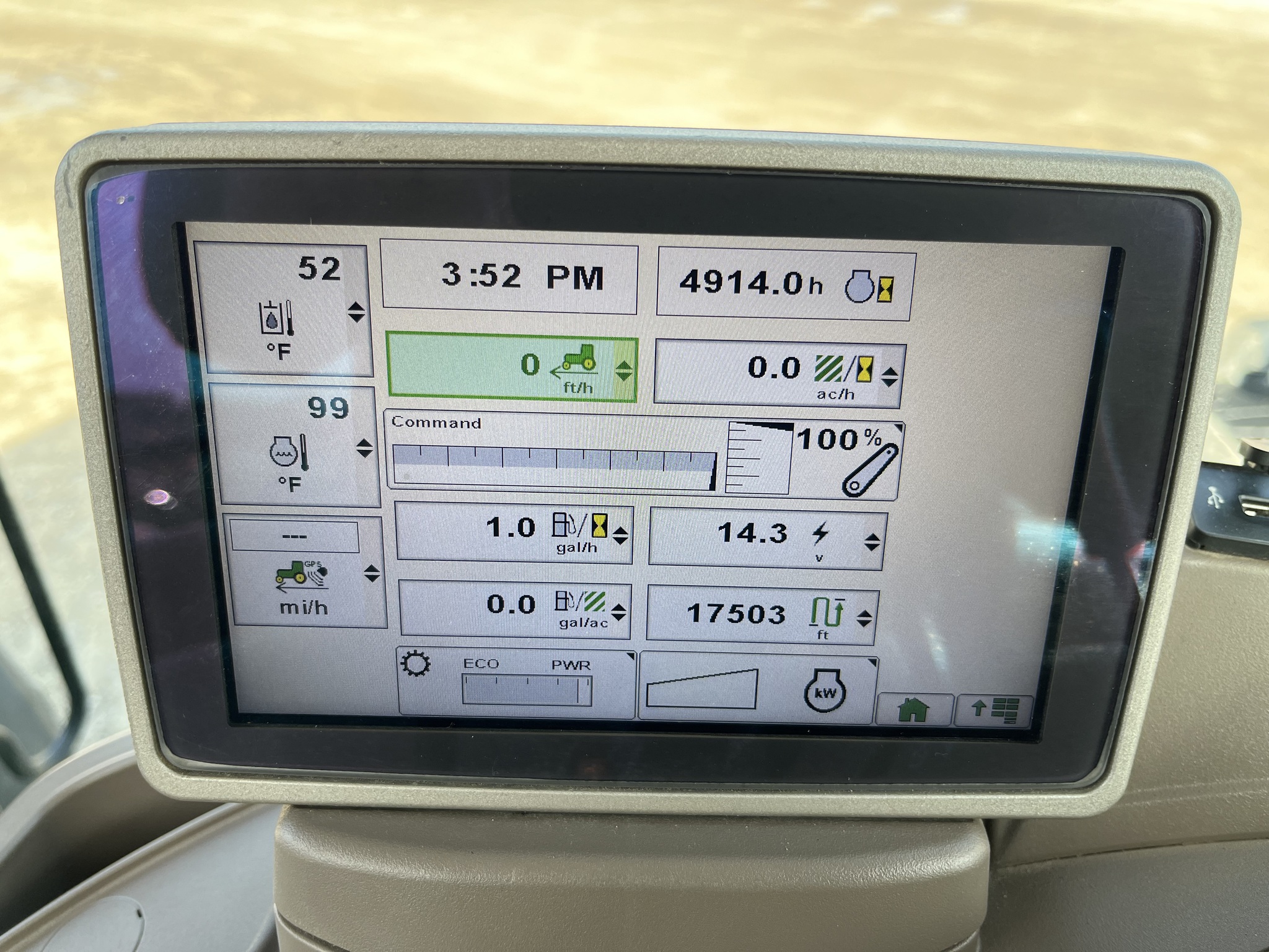 2013 John Deere 6140R Row Crop Tractors