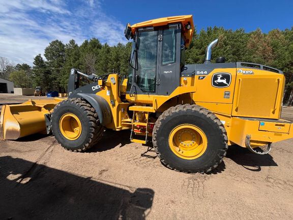 2024 John Deere 544P
