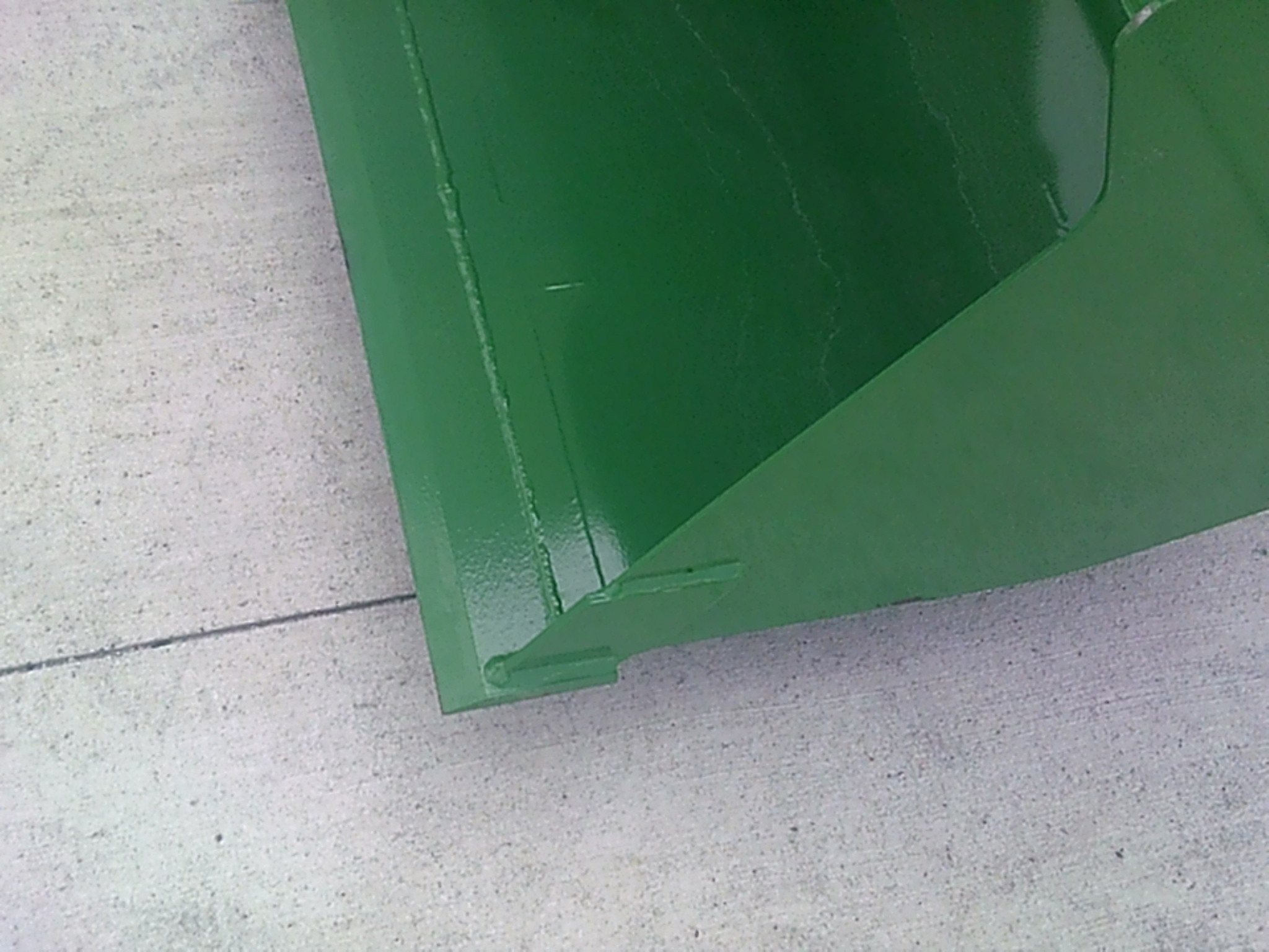 2023 John Deere 3046R Image 9