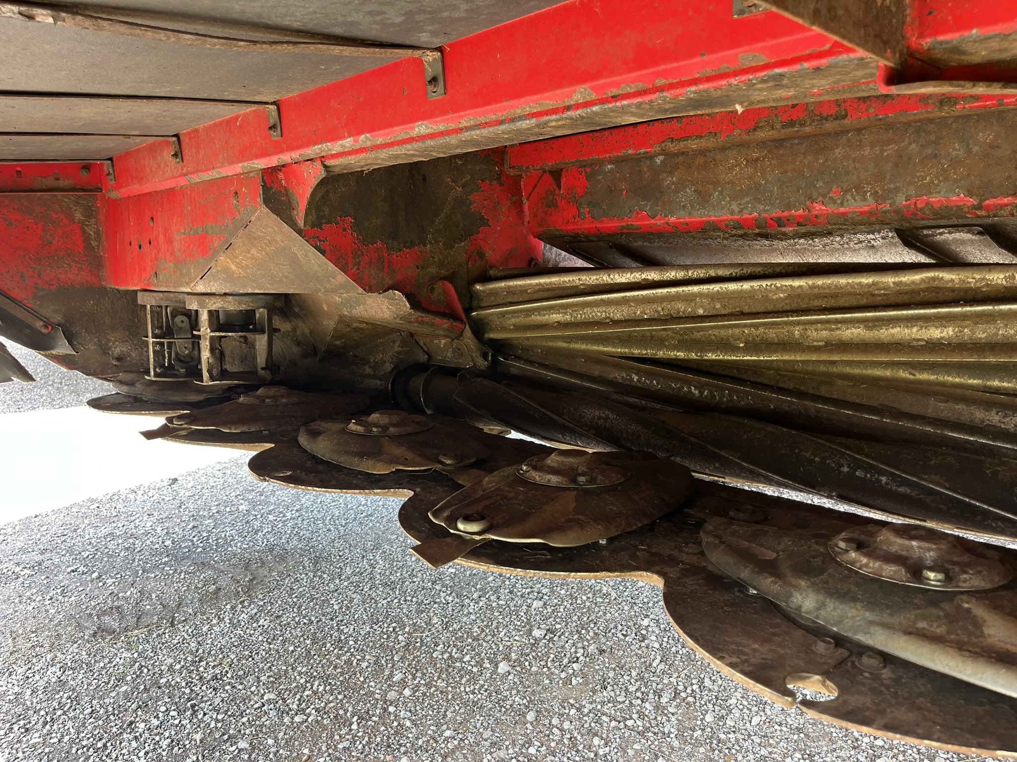 2017 Massey Ferguson WR9870 Image 9