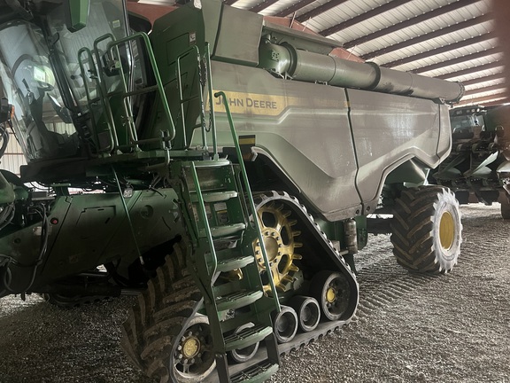 Photo of 2025 John Deere X9 1000