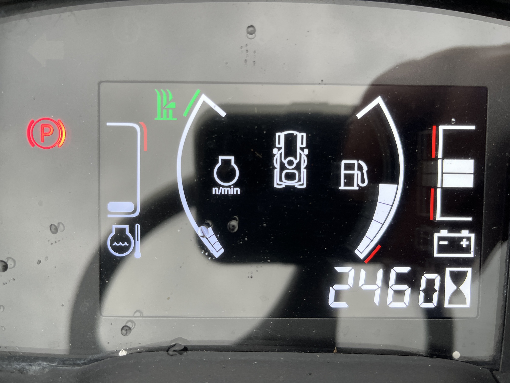 2016 John Deere X738 Image 15