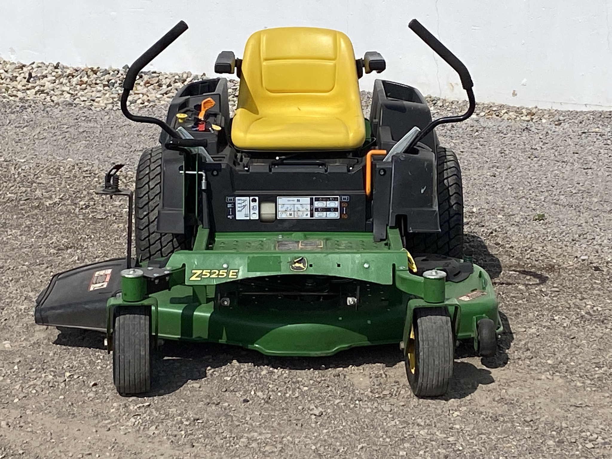 2018 John Deere Z525E Image 8