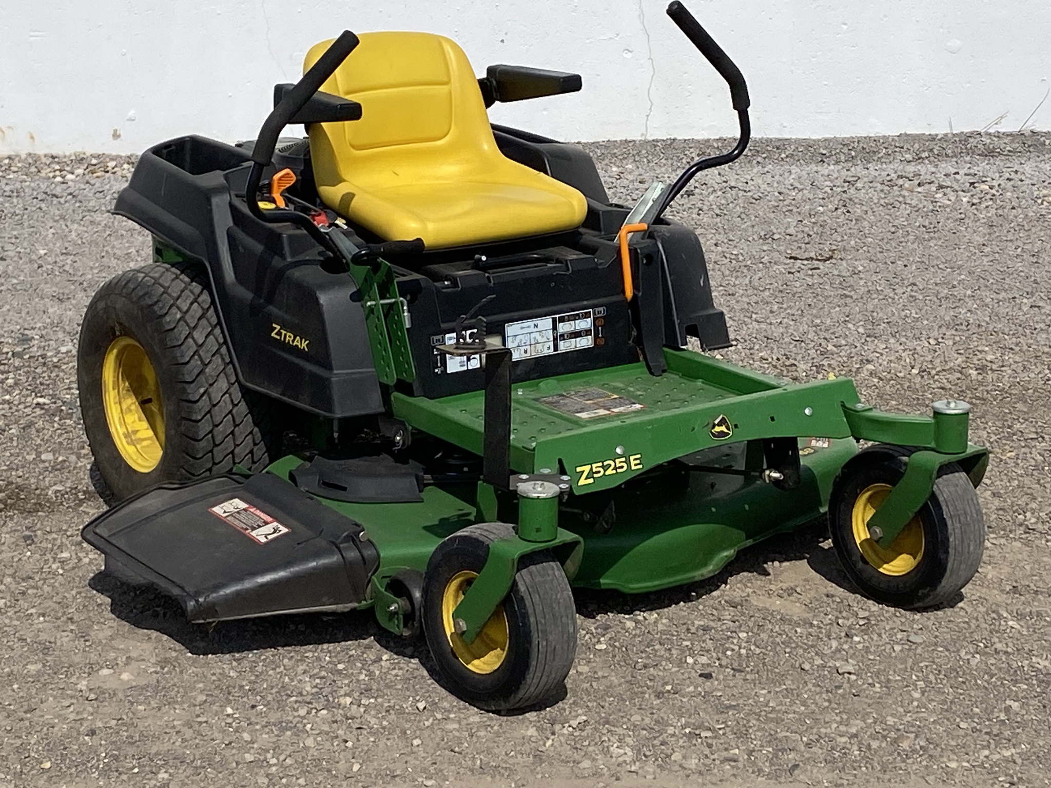 2018 John Deere Z525E Image 1