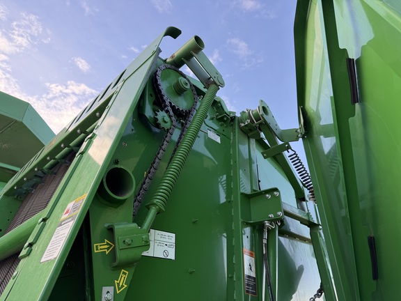 2020 John Deere 560M - Photo26