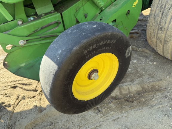 2020 John Deere 560M - Photo10