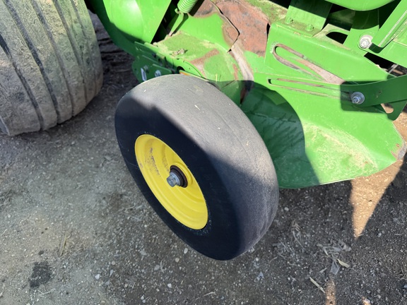 2020 John Deere 560M - Photo11