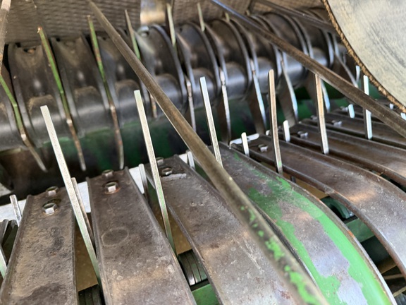 2020 John Deere 560M - Photo23