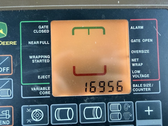 2020 John Deere 560M - Photo31