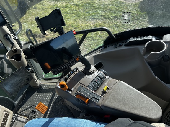 2025 John Deere 6R 165 - Photo28