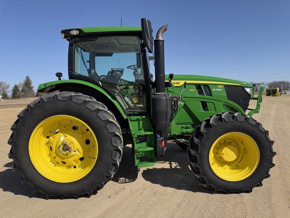 2025 John Deere 6R 165 - Photo2