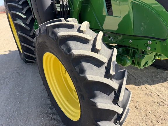 2025 John Deere 6R 165 - Photo12