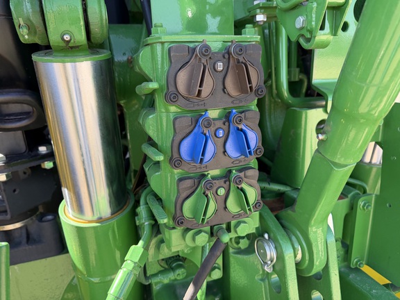 2025 John Deere 6R 165 - Photo21