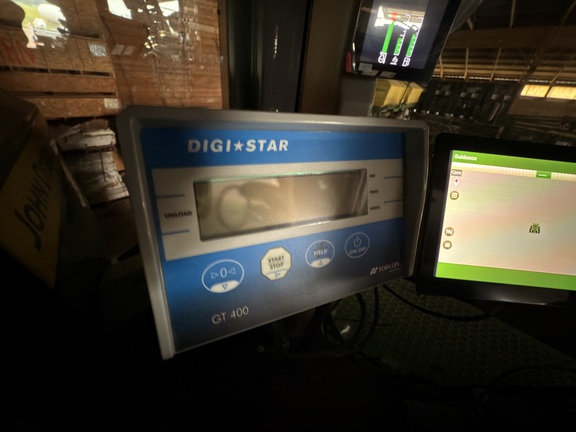 Photo of 2022 John Deere DB60